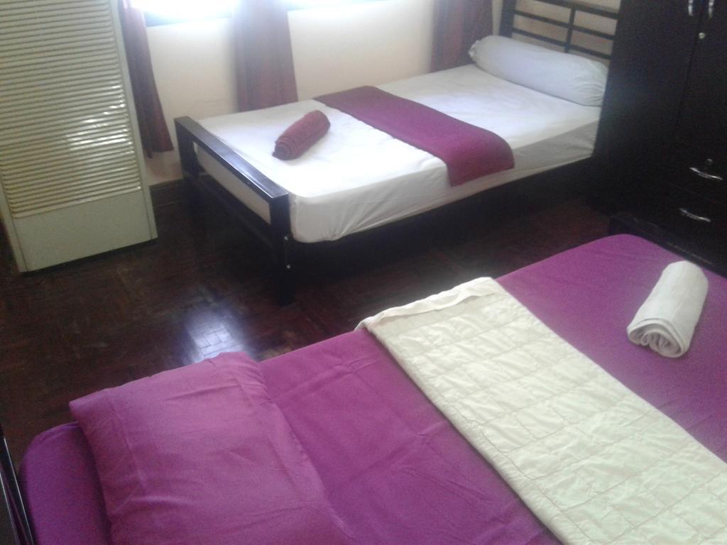 Yaya Guesthouse Bangkok Exterior foto